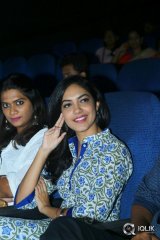 Pelli Choopulu Movie Special Premiere Show In Vijayawada